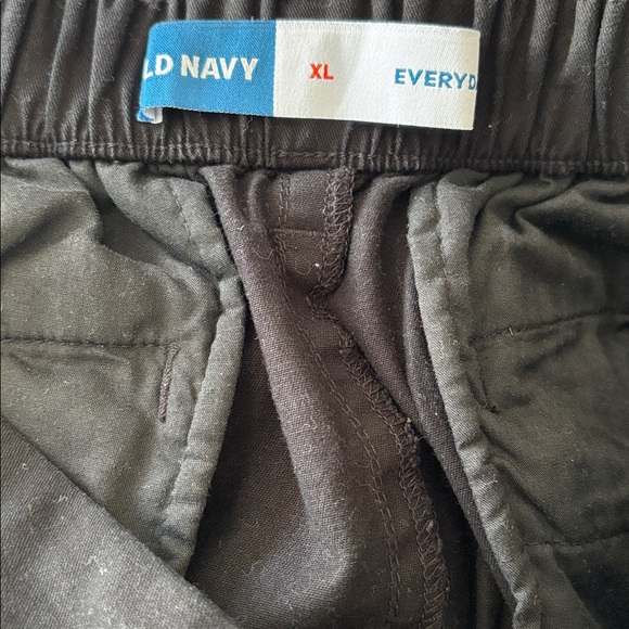 Khaki shorts - Picture 3 of 7